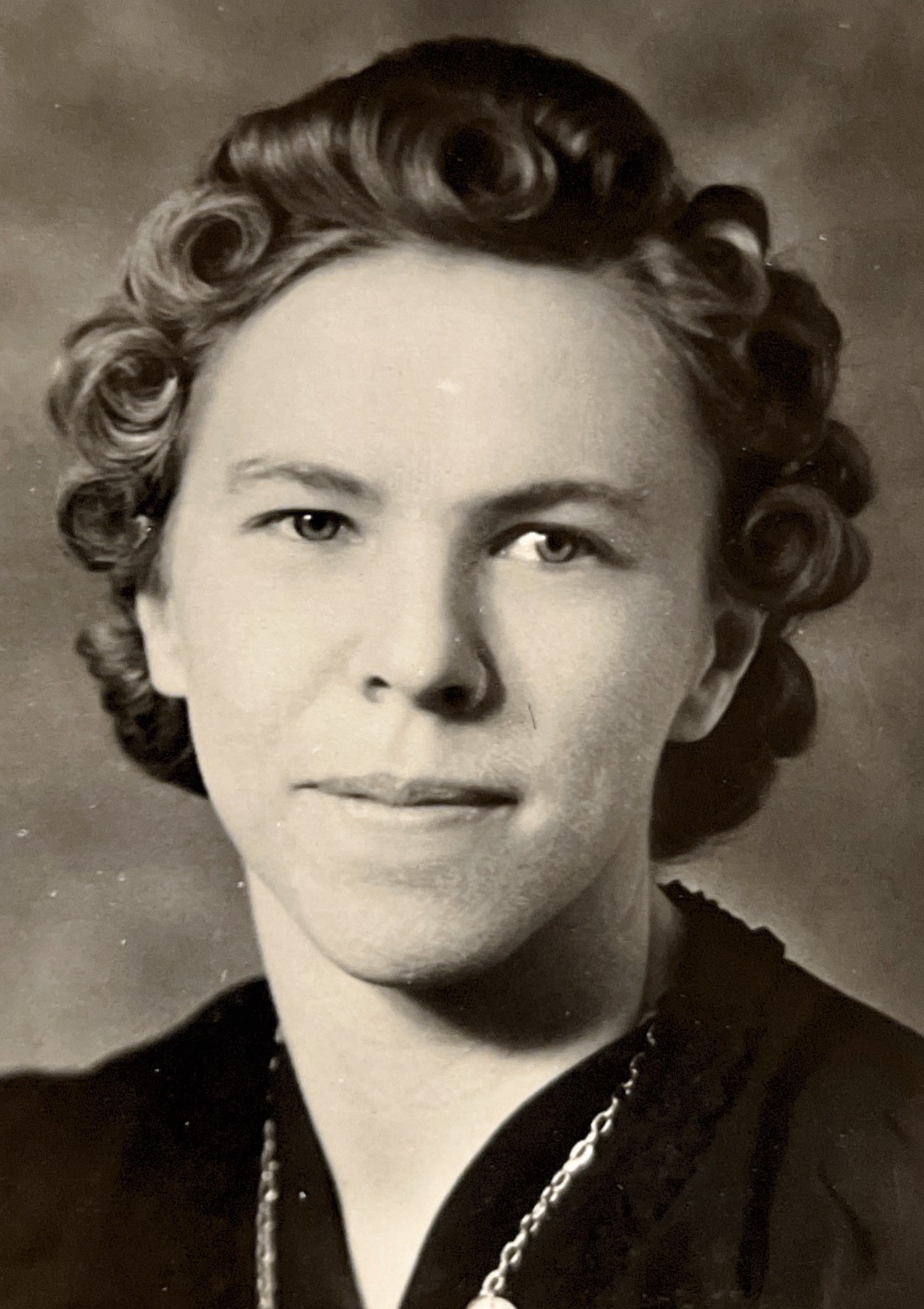Catherine Bowles (1915 - 2006) Profile